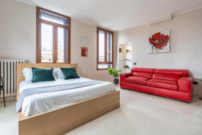Central Station-Duomo - Two Bedrooms & Terrace